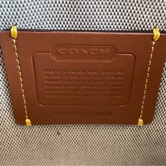 ‼️SOLD‼️ Coach Swinger Shoulder Bag in Black - Picture 13 of 16